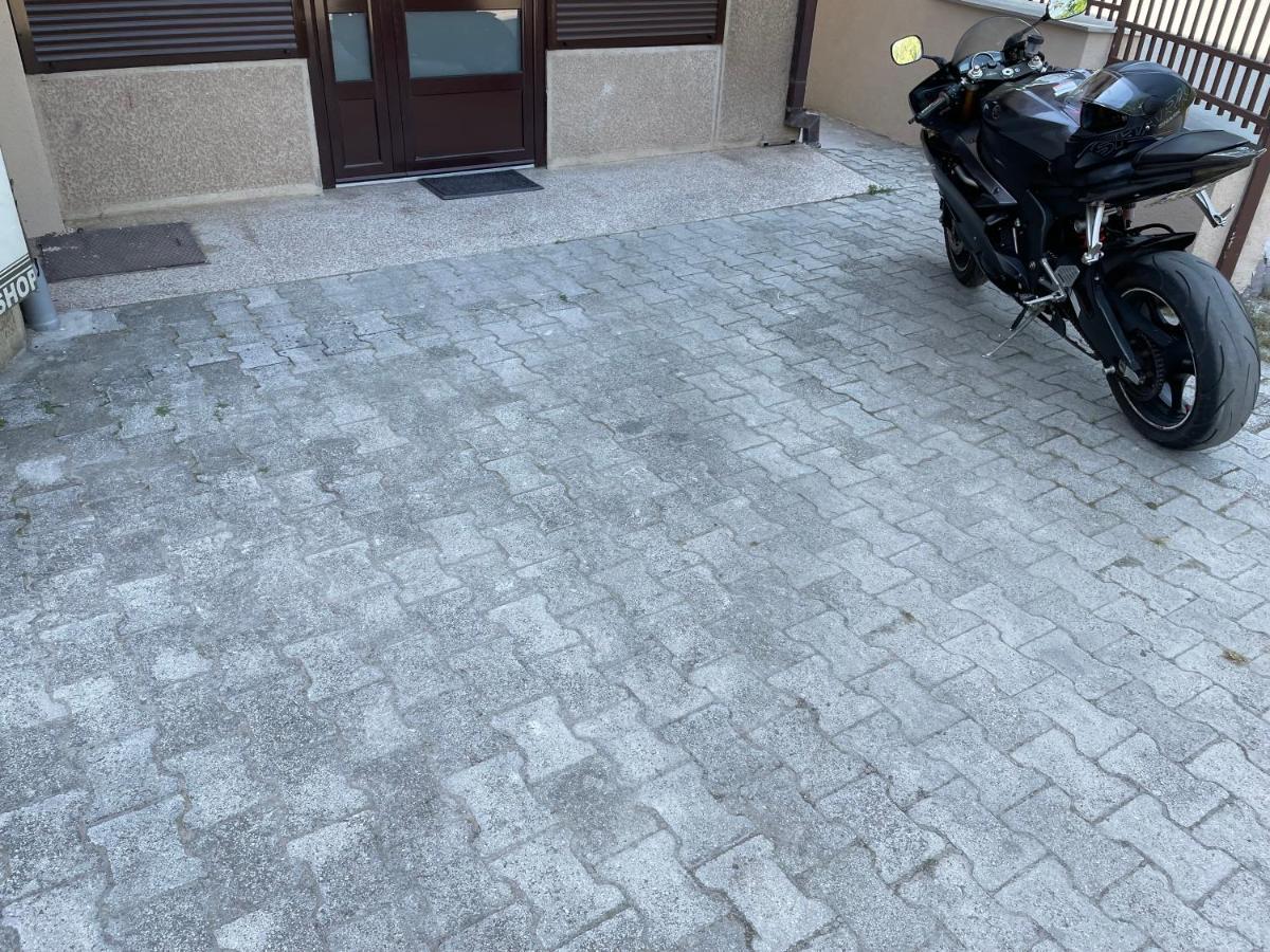Bora Apartmani - Free Parking - City Center Vranje Eksteriør bilde