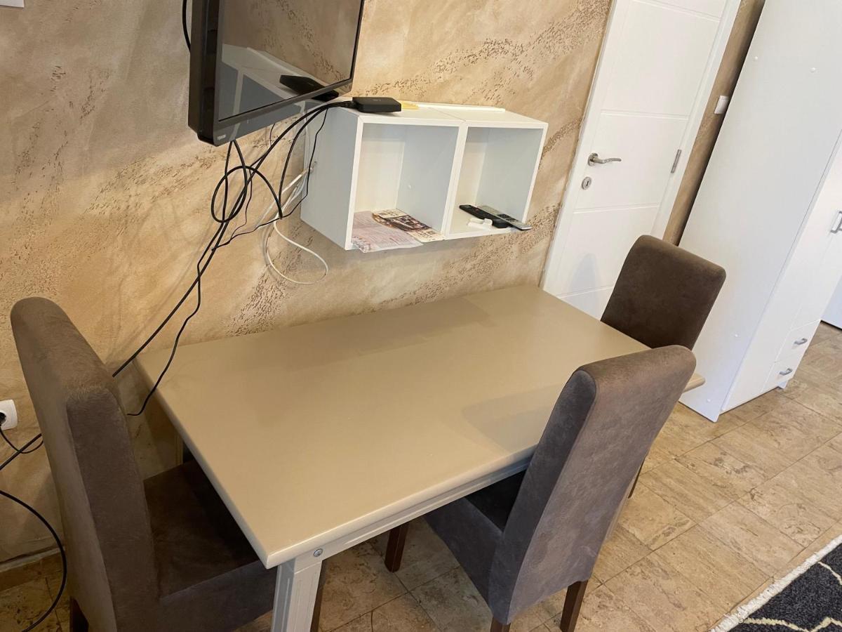 Bora Apartmani - Free Parking - City Center Vranje Eksteriør bilde