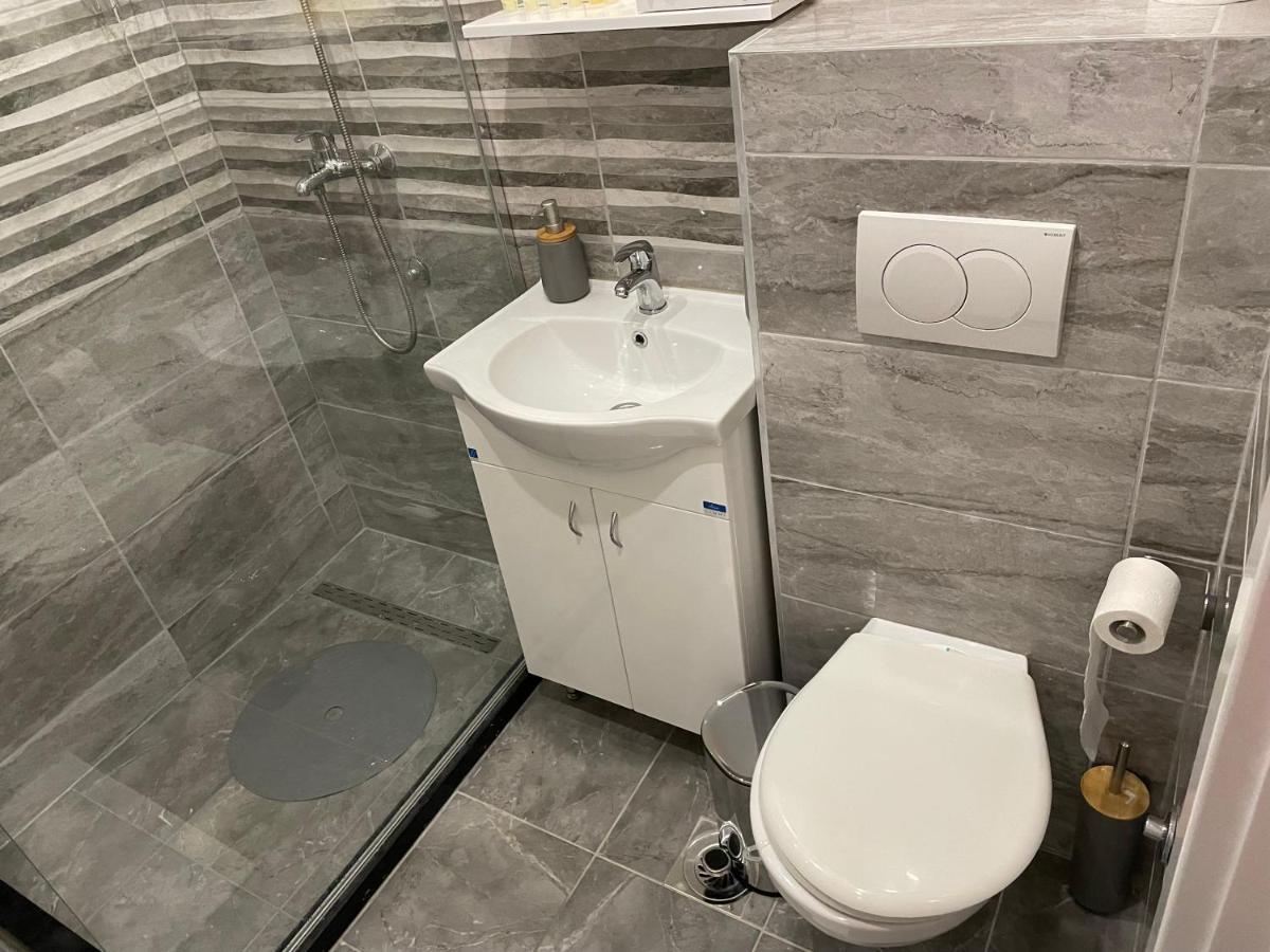 Bora Apartmani - Free Parking - City Center Vranje Eksteriør bilde